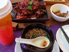罐罐牛肉米线-中8楼风尚云南菜(颐堤港店)