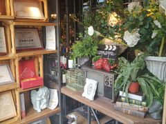 -临界音乐酒馆·小龙虾·江湖菜(华熙LIVE·鱼洞店)