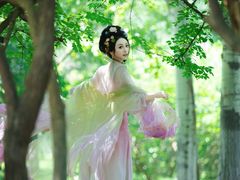 -九月鹰飞汉服摄影工作室