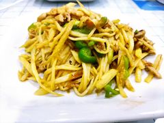 茭白肉丝-月落乌啼餐馆