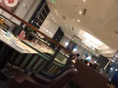 -港丽餐厅(高德置地店)