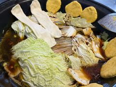 -屯老二农家铁锅炖·行业领军者(刘园店)