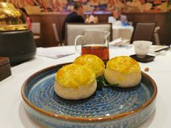 酥皮叉烧包-白天鹅宾馆-宏图府餐厅