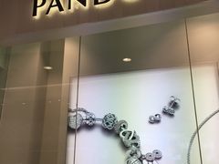 -Pandora潘多拉珠宝(宝山万达广场店)