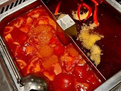 -海底捞火锅(曹安公路店)