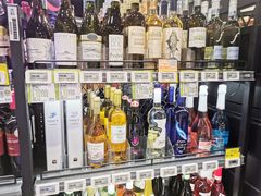零售区-盒马鲜生(岭南新世界店)