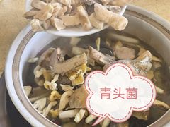 -东巴谷野生菌火锅餐厅