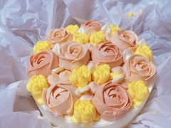 荔枝玫瑰花束蛋糕-派悦坊·甜品·蛋糕(日坛店)