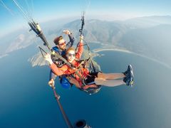 -费特希耶滑翔伞