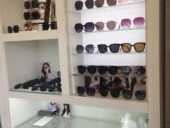 -明月眼镜(三坝店)
