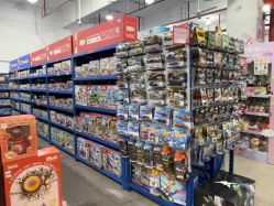 -逝水玩具折扣店