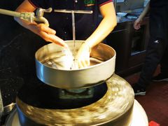 -呷佬·长沙手工米粉(金沙江路店)