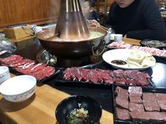 -果松木炭酸菜铜火锅·外婆参鸡汤