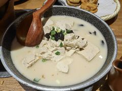 -吃饭皇帝大土家民族菜(正大广场店)