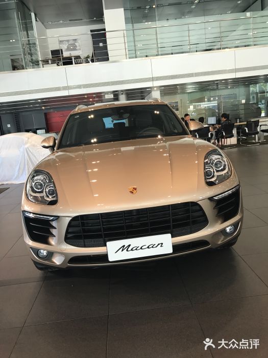 北京金港保时捷中心图片