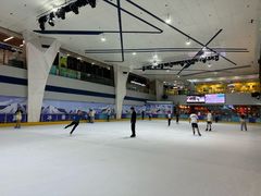 -正佳冰河湾真冰滑冰场