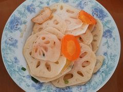 -爱的果实月嫂育婴师(世纪东方店)