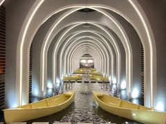 -涨巢·潮玩水疗局