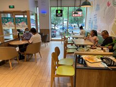 -德克士(中心医院店)