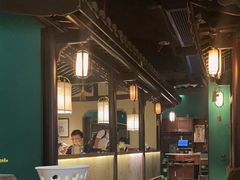 -佬麻雀·新湘菜(东方宝泰店)