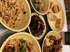 -东排食堂长沙小吃大排档(五一广场店)