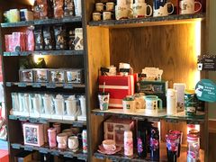 零售区-星巴克(古美路店)