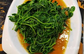 Braised Water Chestnut with Wine Aroma