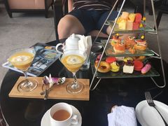 -亚龙湾喜来登·美景台大堂吧