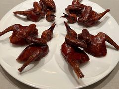 脆皮妙龄鸽-新荣记(新源南路店)