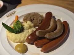 -LENBACH兰巴赫西餐啤酒坊(大连东港店)