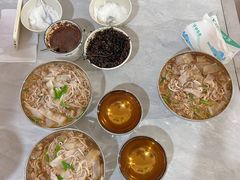 -正宗杨记普洱酸醋米线(总店)