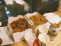 -BHC炸鸡(明洞总店)