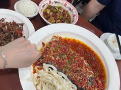 -湖南人家湘菜馆(镇江路店)