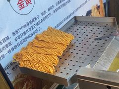 -帅巴人舅母子腊蹄民俗村