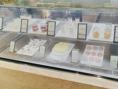-大中华希尔顿酒店-念自助餐·嗨啤·小龙虾