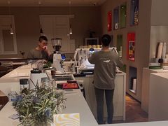 -潮一不贰·法式甜品·生日蛋糕·西式简餐(外滩店)