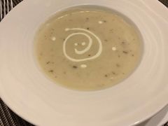 -悦享绿山墙西餐厅