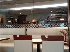 大堂-爱丽丝牛排西餐厅(光谷步行街店)