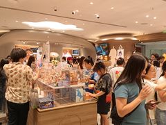 -泡泡玛特POPMART(国金街店)