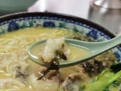 -明呈黄鱼面馆(斜土路店)