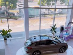 -深圳锦龙奥迪4S店(前海店)