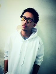 -God Hands发型设计复古会所