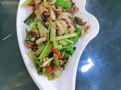 -覃记海鲜美食餐厅