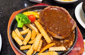 Black Pepper Steak on Iron Plate