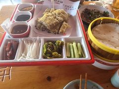 -肘子酥·天津菜·特色捞面(德云社店)