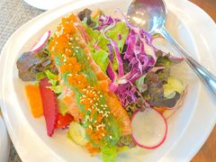 -Chom Cafe and Restaurant