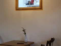 -In Cafe隐食研室