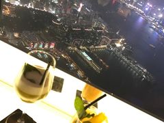 -OZONE 顶楼酒吧(香港丽思卡尔顿酒店)