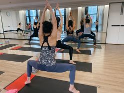 -恩舍瑜伽普拉提