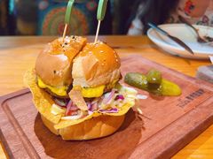 -Famous肥猫墨西哥音乐餐吧(五棵松华熙LIVE店)